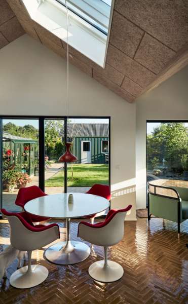 What PUR-fect allotment house with attractive steel profiles, Gladsaxe Møllevej 75, 2860 Søborg